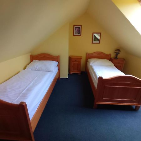Ranč Kostelany Hotel Kromeriz Bagian luar foto